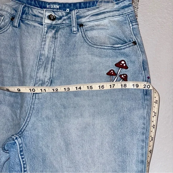 Hot Topic Jeans Frog Mushroom Embroidered Chic Y2K Women’s Sz9 Cute‎ Casual - Picture 6 of 12